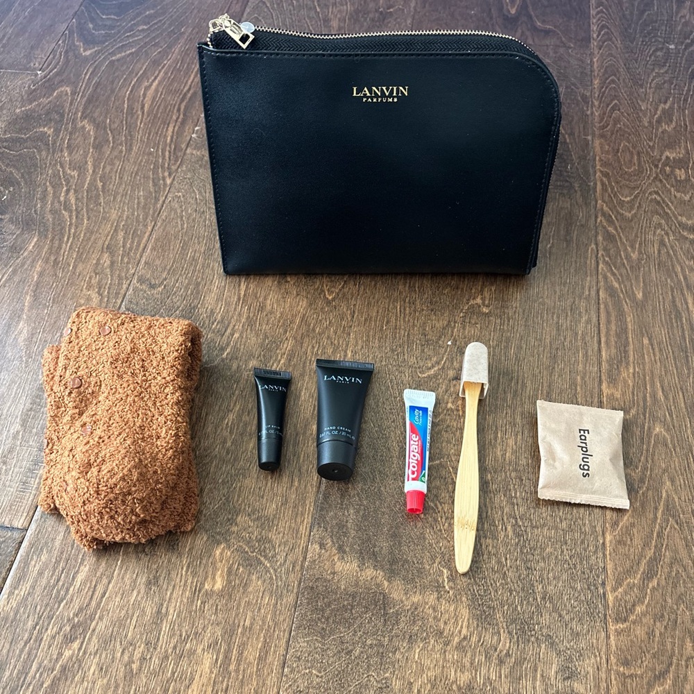 NWT :: sealed :: Lanvin Parfums toiletry bag :: Turkish Airlines